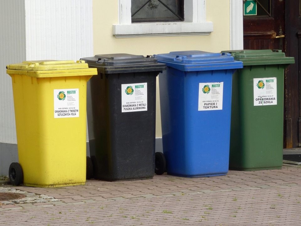 Правильная сортировка отходов очень важна в наших домах